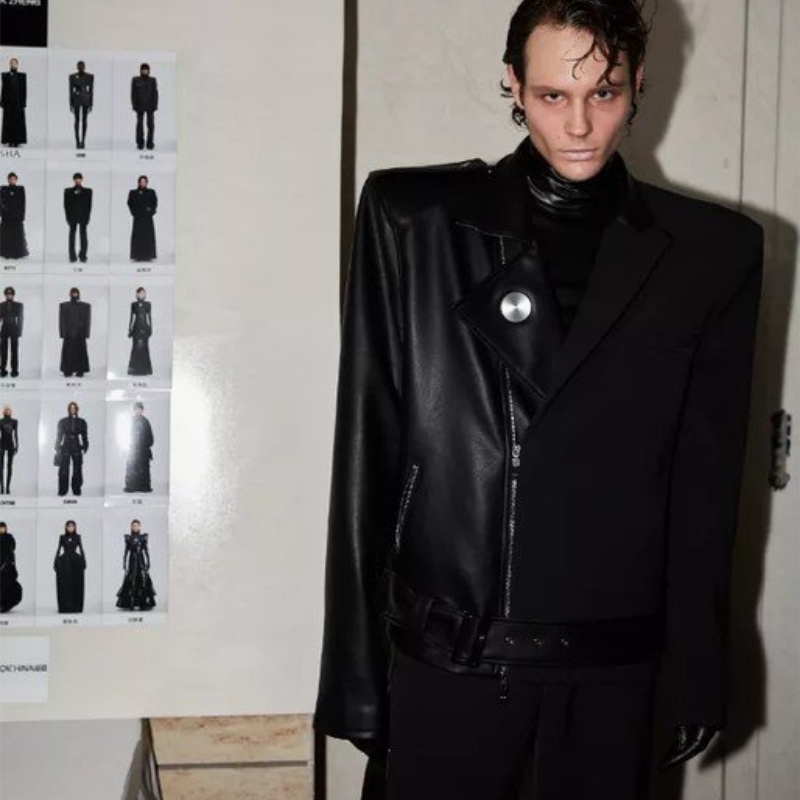 barva/layered monochrome/black s černou